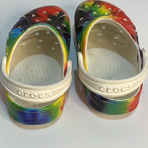 Crocs Rainbow Tie Dye Unisex Clog Sandals Children’s Size 10 - Picture 4 of 8